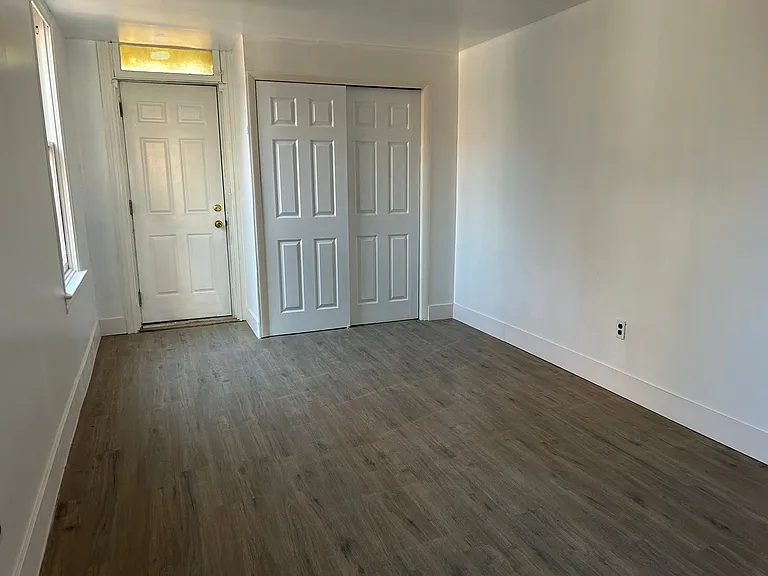 454 Pennsylvania Ave — Photo 5