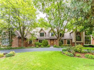 15 Shoreside Dr, South Barrington, IL 60010