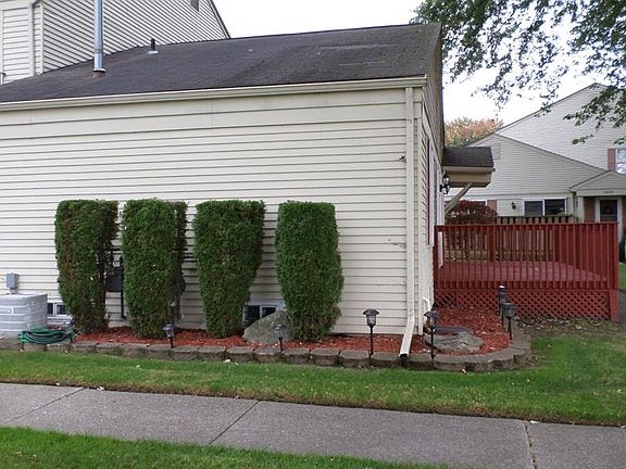 3rd image of 33612 Bayview Dr