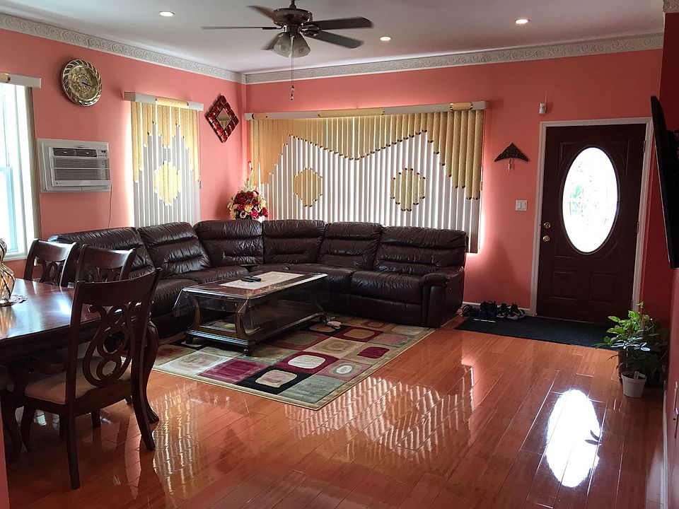 2nd image of 10538 170th St