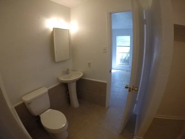 734 Hawn Cir — Photo 8