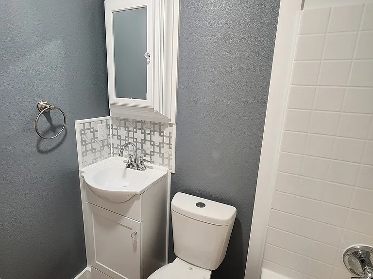 220 Bois D Arc St — Photo 17