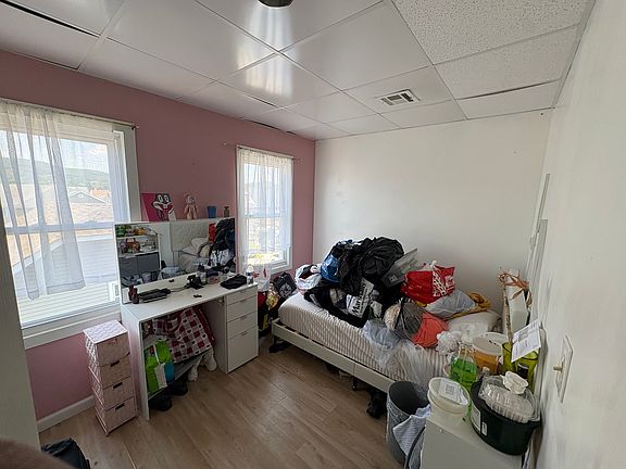 3rd image of 189-191 Lily St #3