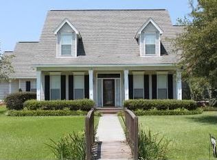 1885 Logan Ln, Mandeville, LA 70448
