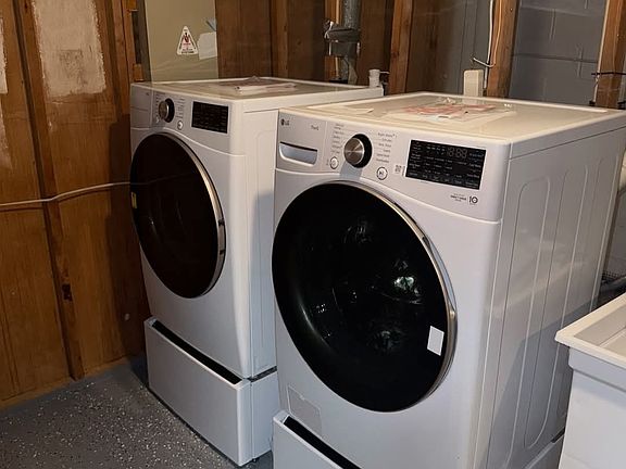 2nd image of 7147 Cross St Unit 7147
