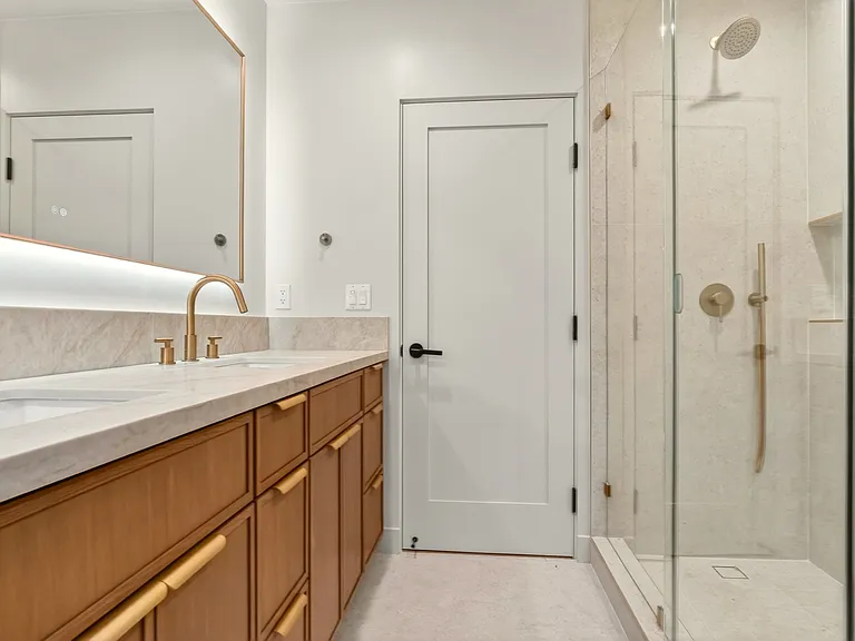 4819 Genesta Ave — Photo 33
