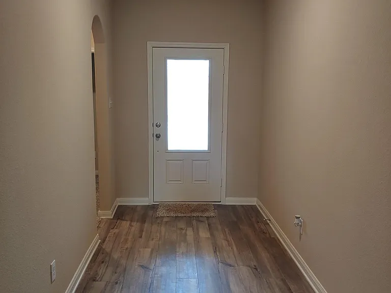280 Moonstone Way — Photo 3