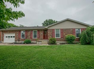 7420 Arapaho Dr, Louisville, KY 40214