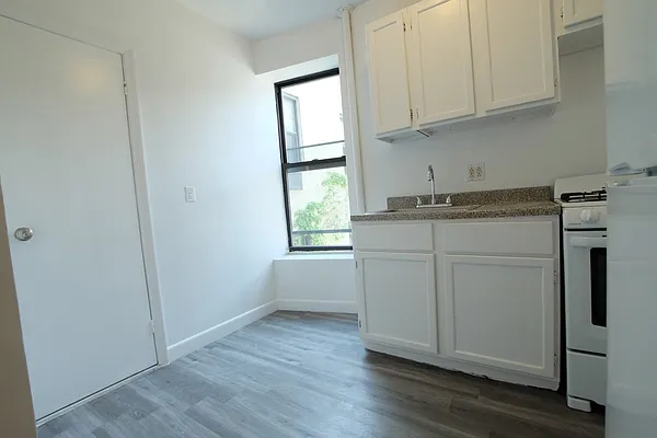 Rented by KYLM, LLC | media 22