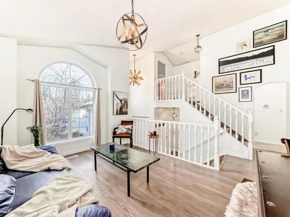 1619 Welbourn Cv NW, Edmonton, AB T6M 2M5