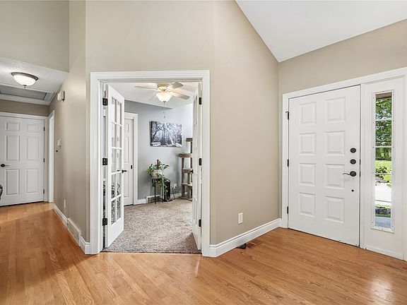 5th image of 3740 Old Orchard Rd NE