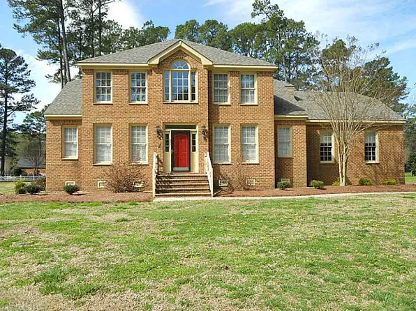 105 Barristers Ln, Franklin, VA 23851