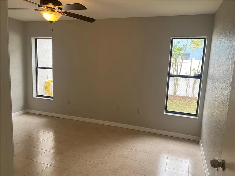 2459 Landover Blvd — Photo 6
