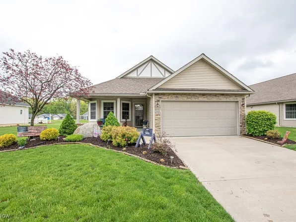 1149 Fox Run, Grafton, OH 44044