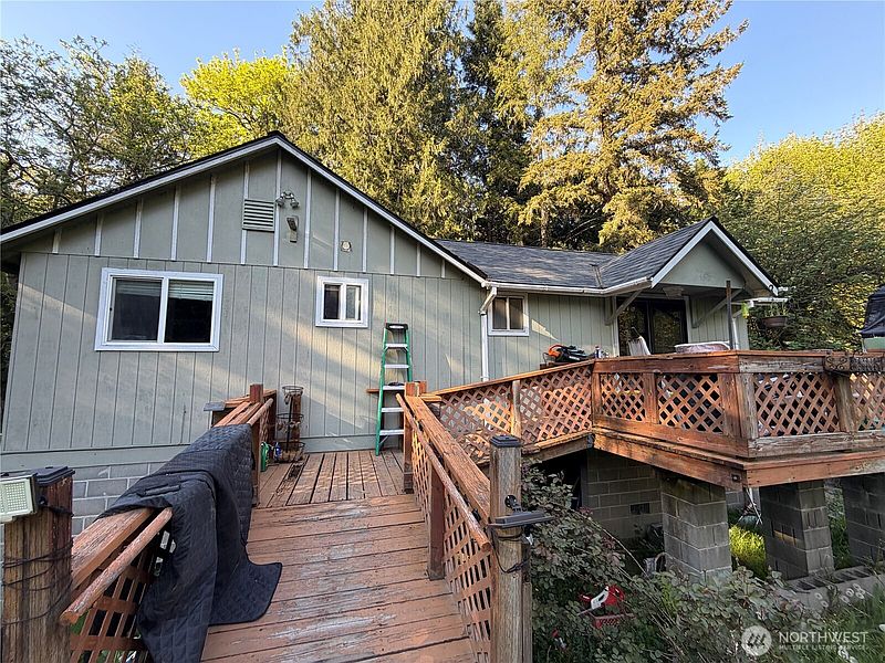 3rd image of 41766 N Shore Lane