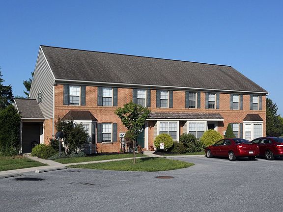 2nd image of 1835 Bradfield Dr