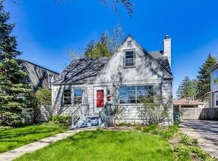 239 Nora Ave, Glenview, IL 60025