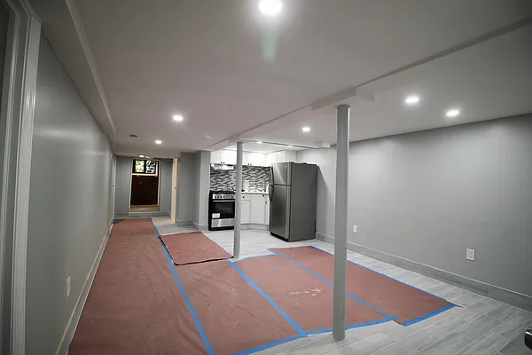 Rented by Hagstrom Management Inc | media 19