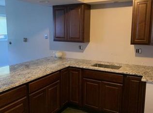 929 Jefferson Ave APT 1, Elgin, IL 60120