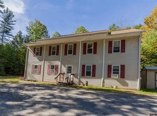 3 Lakeside Est, Corinth, NY 12822