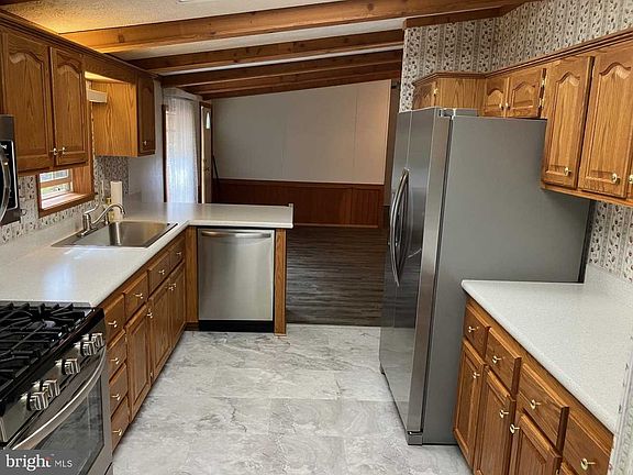 4th image of 277 Greens Valley Rd