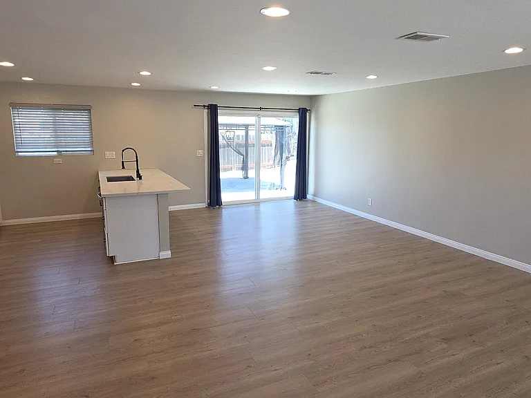9010 Joan St — Photo 3