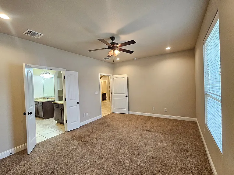 14 Devon Ct — Photo 11