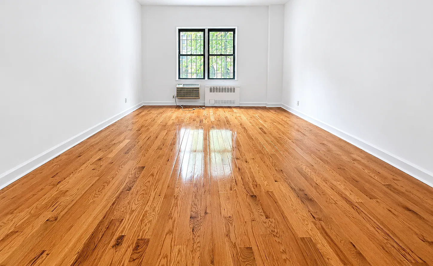 404 East 75th Street — Photo 1