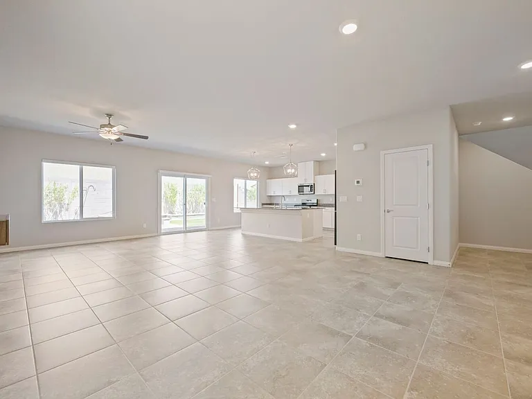 3752 Berenices Ave — Photo 4