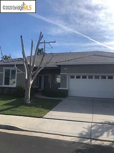 1st image of 912 Centennial Dr