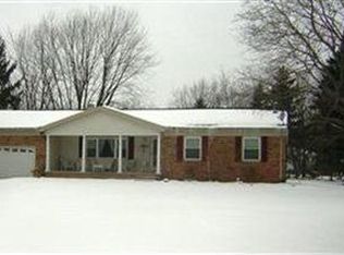 232 Willowbend Dr, Madison, OH 44057