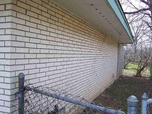 3rd image of 211 UPLAND DR