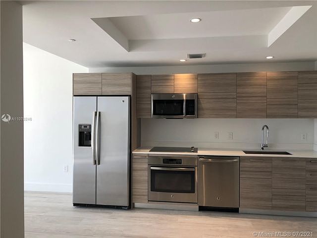 1st image of 121 NE 34th St #L406