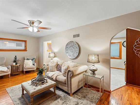 4th image of 2722 Kenny Dr