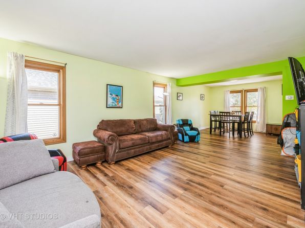1203 Saddle Ridge Trl, Cary, IL 60013