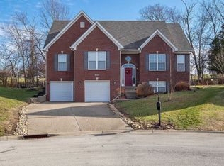18006 Arlington Meadows Ct, Fisherville, KY 40023
