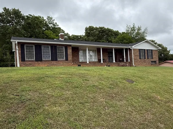 2331 Simpson St, Anniston, AL 36201
