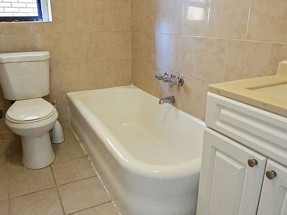 5th image of 353 Fort Washington Ave APT 3C