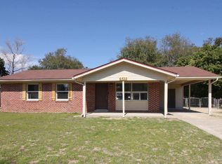 6522 College Dr, Milton, FL 32570