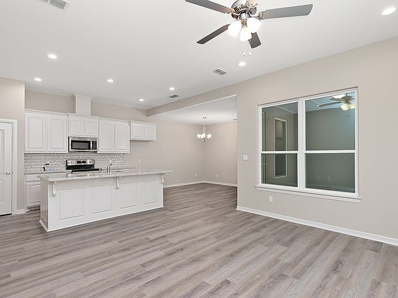 3rd image of 10203 N 15th St