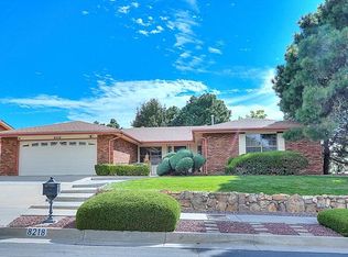 8218 Cherry Hills Dr NE, Albuquerque, NM 87111