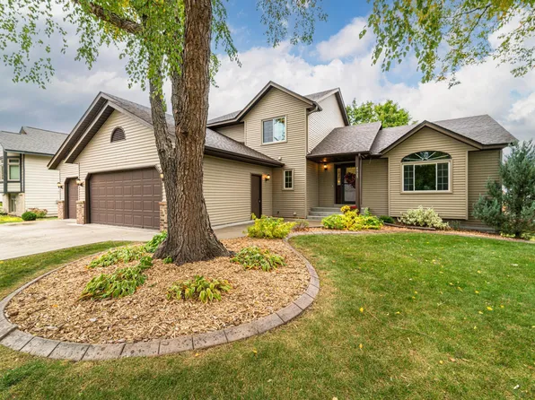 4925 143rd St W, Apple Valley, MN 55124