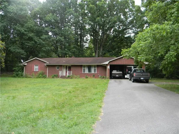 114 Pine St, King, NC 27021
