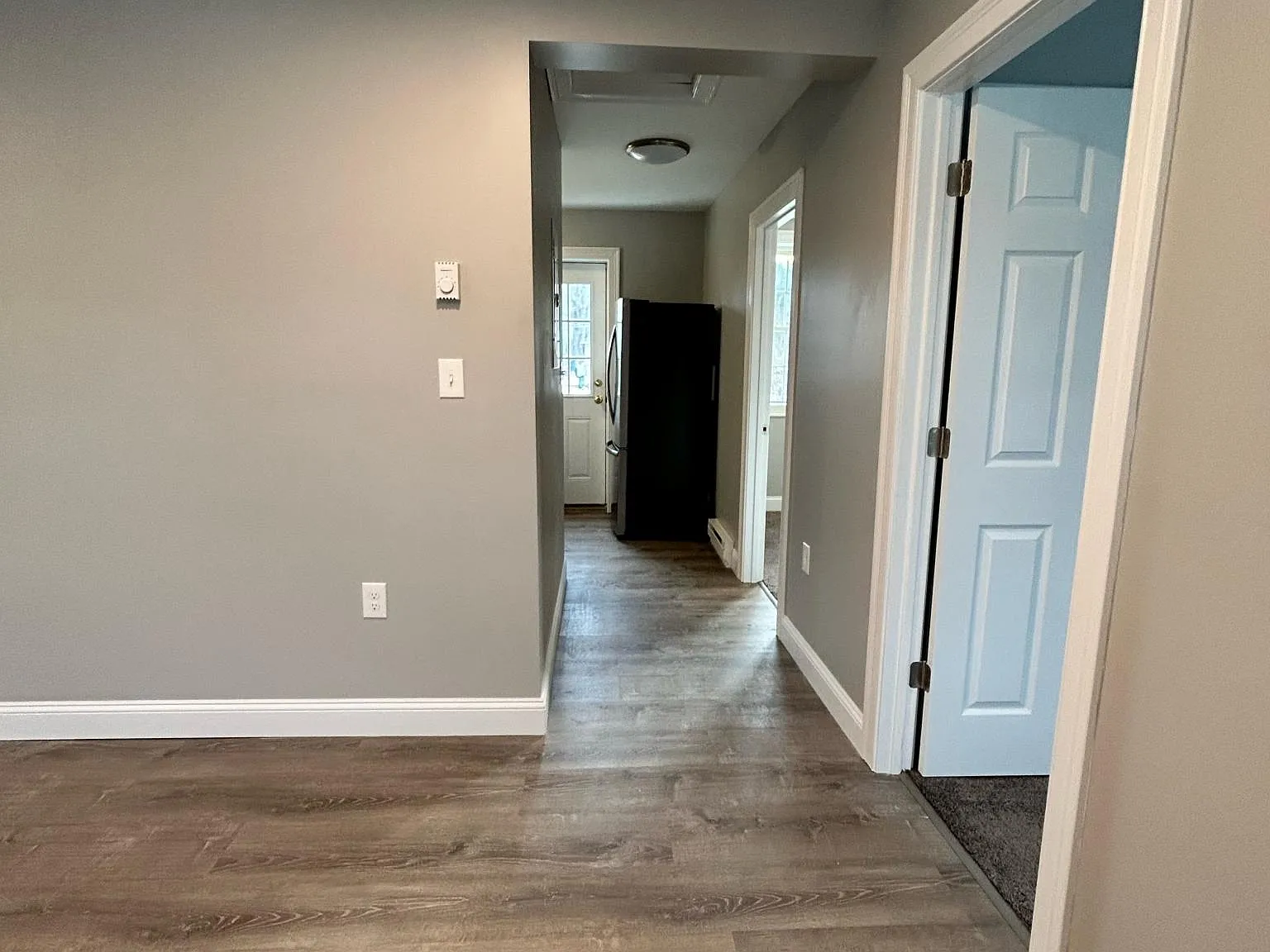 247 Old Colony Rd — Photo 2