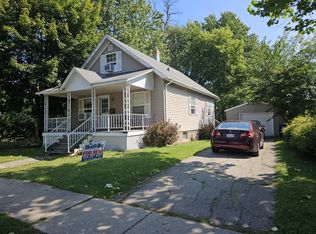 370 Oak St, Neenah, WI 54956