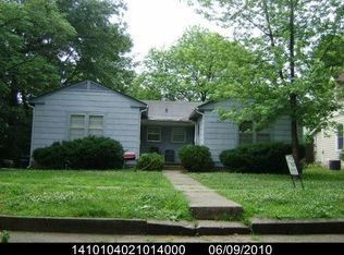 1923 SW Lane St, Topeka, KS 66604