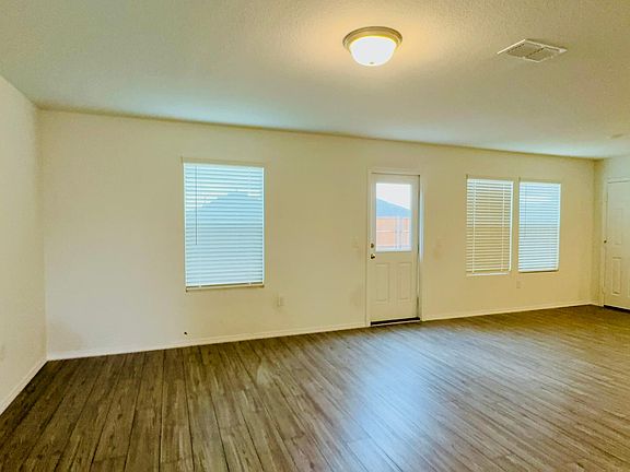 4th image of 14016 Danesdale Dr