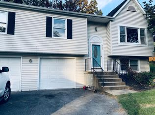 216 Pembridge Dr, Winchester, VA 22602