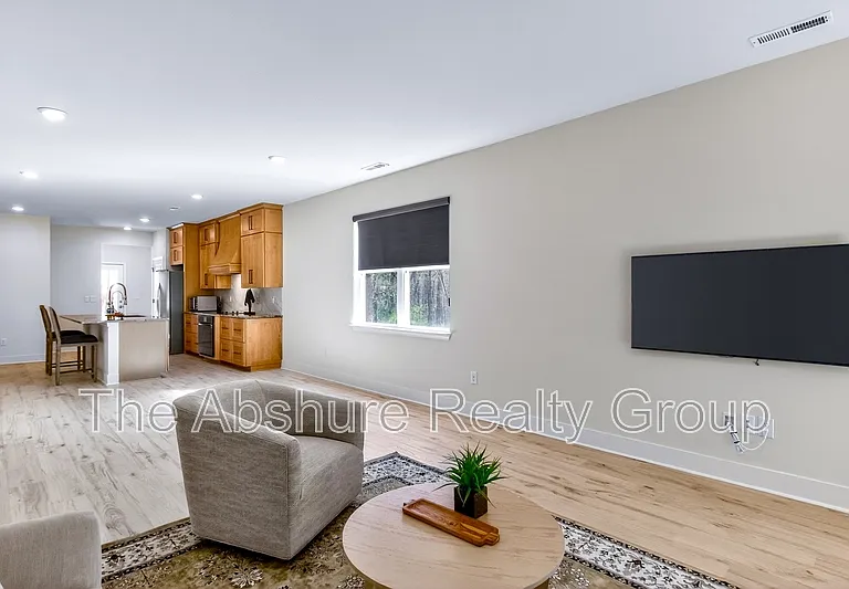 806 Dorset Stream Dr — Photo 5