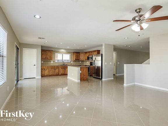 4th image of 18562 W Mariposa Dr